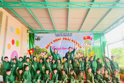 Hoạt động trải nghiệm “Bé làm chiến sĩ” kỷ niệm ngày Thành lập Quân Đội Nhân Dân Việt Nam 22/12